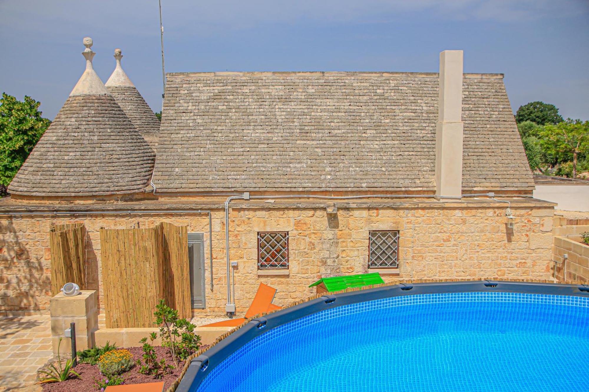 Trulli Olistici Villa *